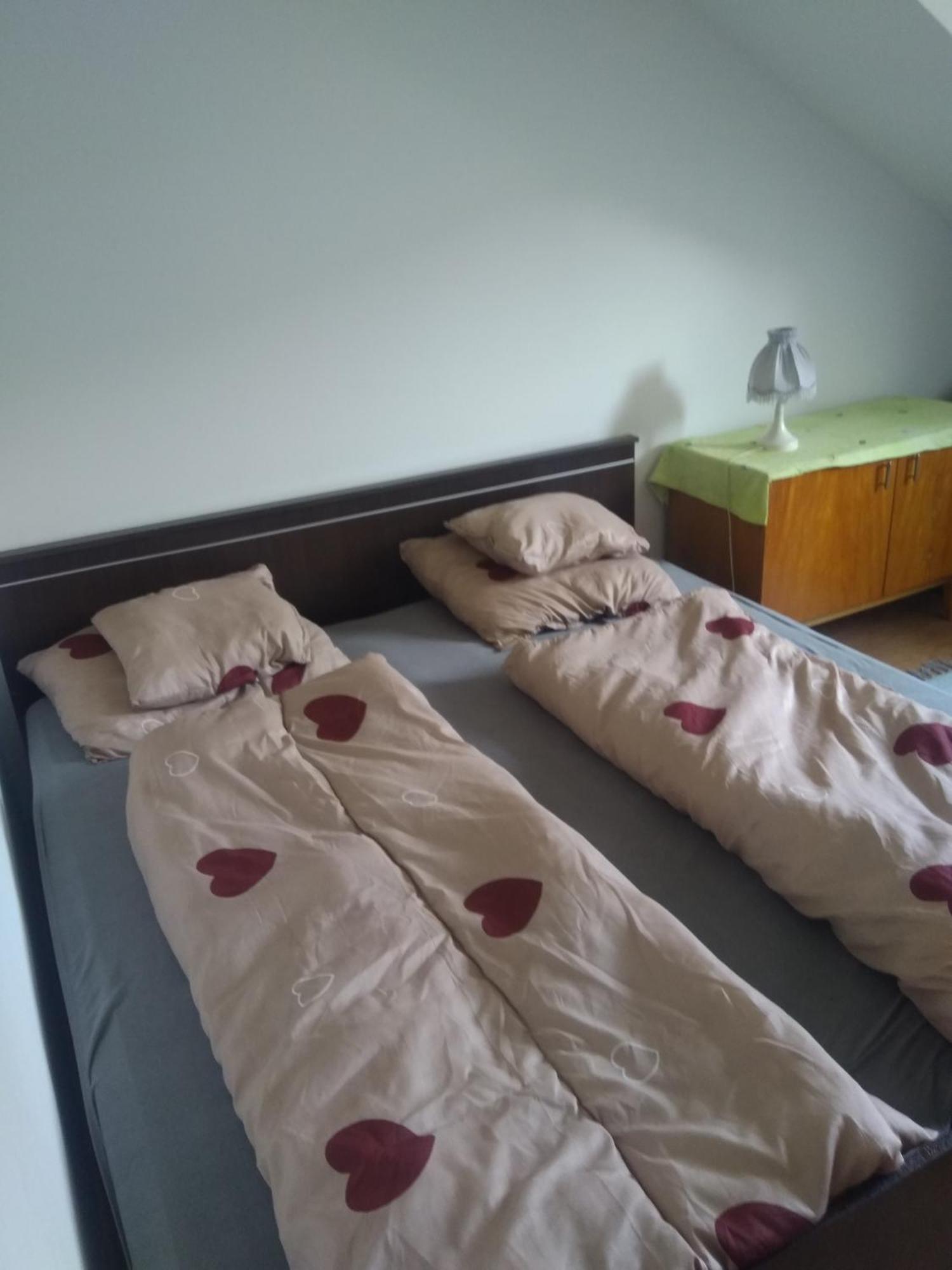 Diosgyor Castle Guesthouse มิชโคลซ์ ภายนอก รูปภาพ